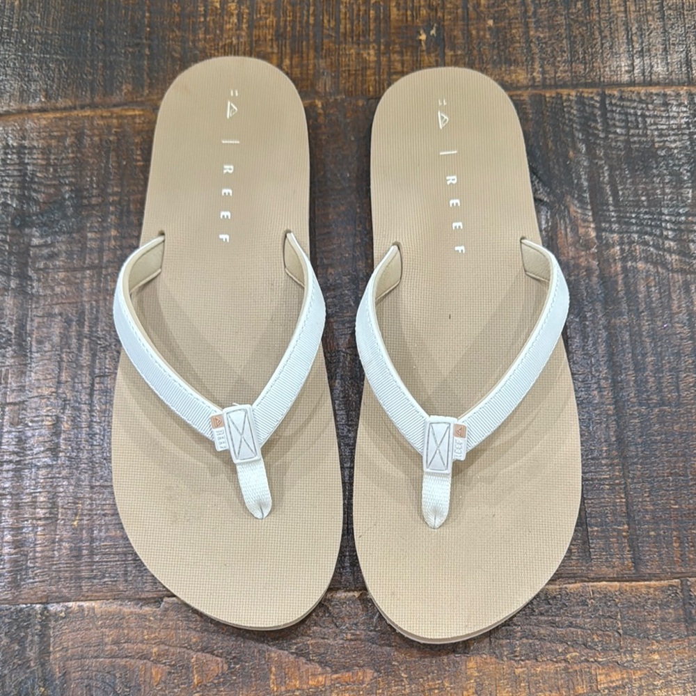 Reef Tan and White Sandals with Minimalist Design